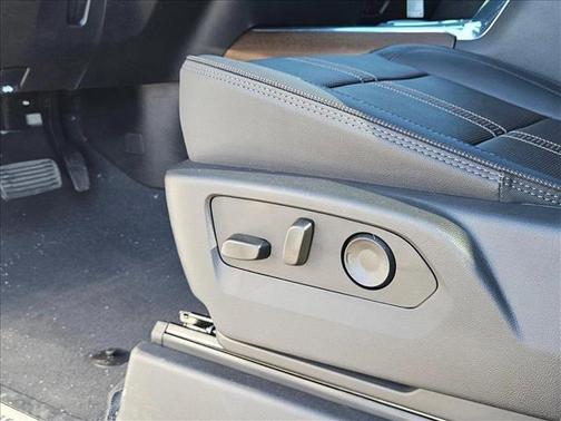 2025 Chevrolet Silverado 3500 High Country