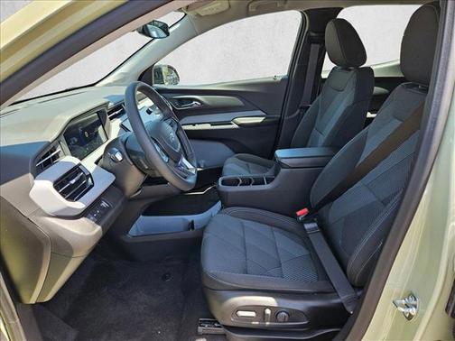 Relic Green Metallic 2027 Chevrolet Bolt LT FWD