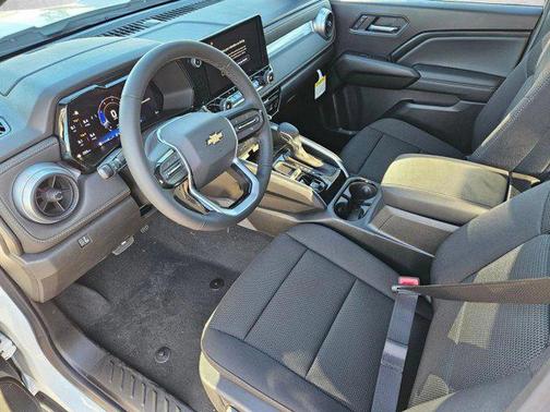 Summit White 2026 Chevrolet Colorado LT