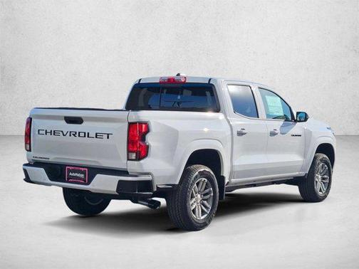 Summit White 2026 Chevrolet Colorado LT