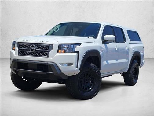 Glacier White 2024 Nissan Frontier SV