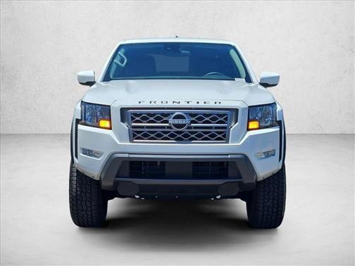 Glacier White 2024 Nissan Frontier SV