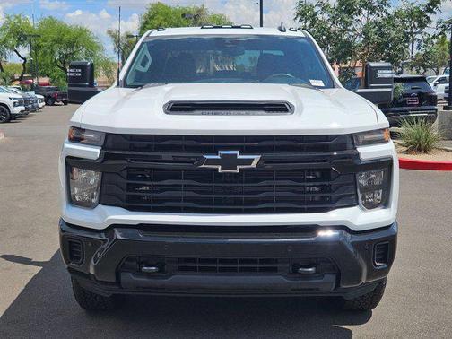 2025 Chevrolet Silverado 2500 Custom