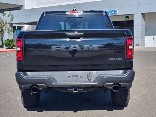 2025 RAM 1500 Warlock Crew Cab 4x4 5'7' Box