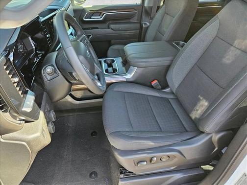 Summit White 2026 Chevrolet Silverado 2500 LT