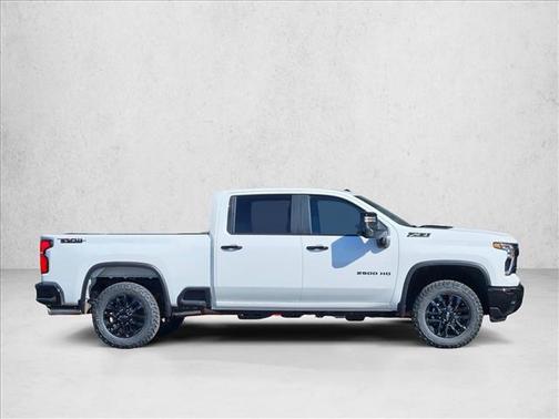 Summit White 2026 Chevrolet Silverado 2500 LT