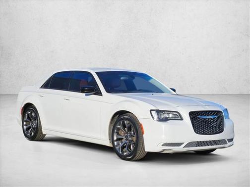 2018 Chrysler 300 Touring