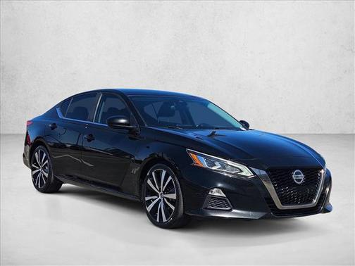 2020 Nissan Altima SR FWD