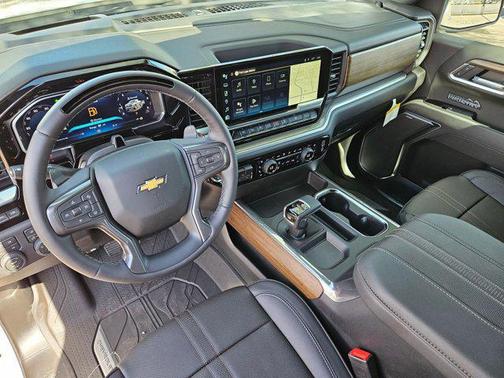 White Sands 2026 Chevrolet Silverado 1500 High Country