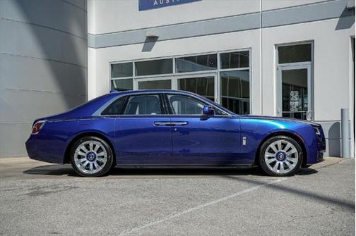 2023 Rolls-Royce Ghost Base