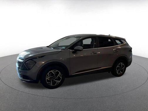 Everlasting Silver 2025 Kia Sportage LX