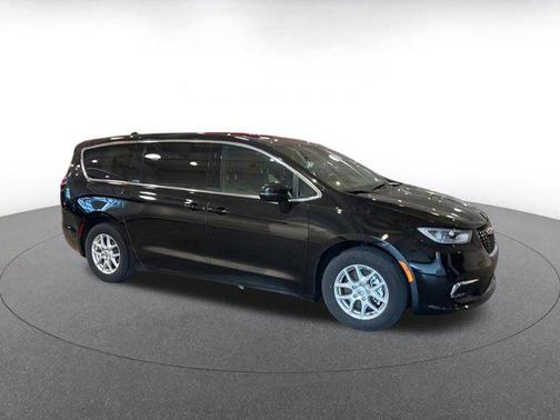 2025 Chrysler Pacifica L