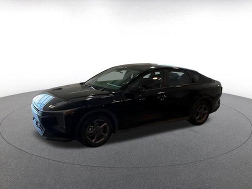 Aurora Black Pearl 2025 Kia K4 LXS