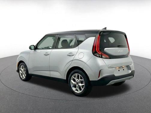 Steel Gray 2025 Kia Soul LX
