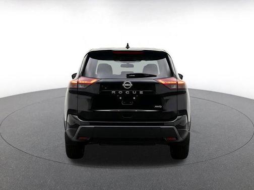 Super Black 2025 Nissan Rogue SV