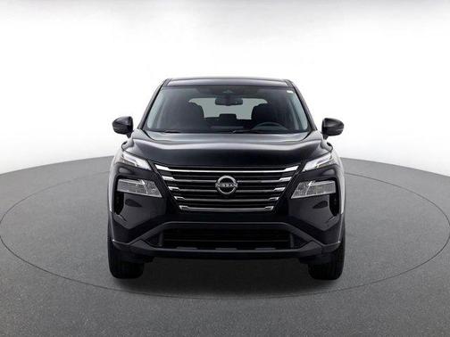 Super Black 2025 Nissan Rogue SV
