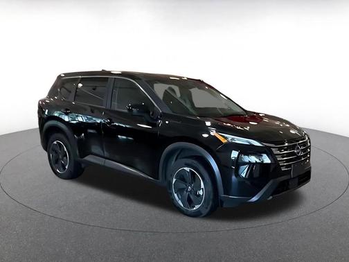 Super Black 2025 Nissan Rogue SV