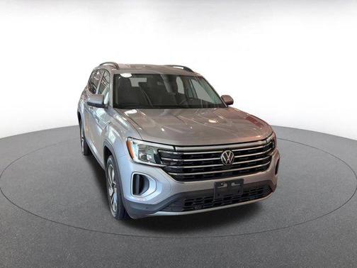 2025 Volkswagen Atlas 2.0T SE w/Technology 4MOTION