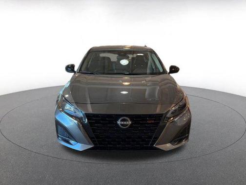 2025 Nissan Altima SR FWD