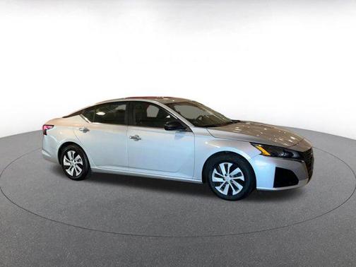 2024 Nissan Altima S FWD