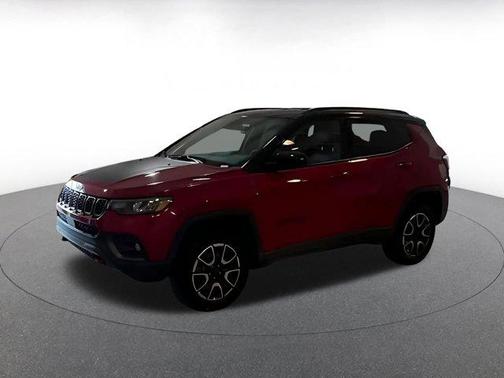 Red Hot Pearlcoat 2025 Jeep Compass Trailhawk