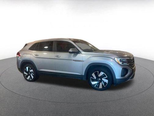 2025 Volkswagen Atlas Cross Sport 2.0T SE w/Technology 4MOTION