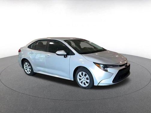 Classic Silver Metallic 2025 Toyota Corolla LE