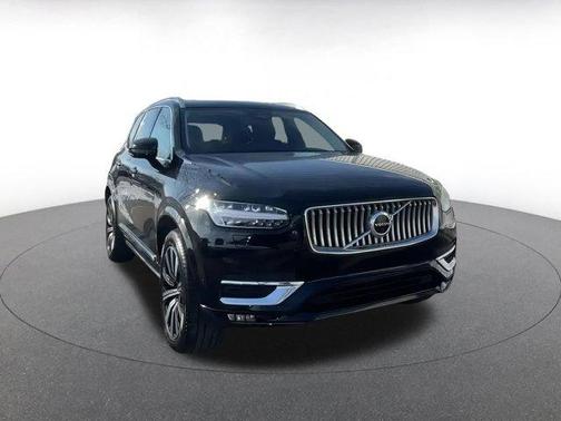 2024 Volvo XC90 B6 Plus Bright Theme 7-Seater