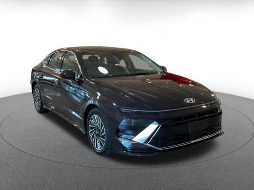 2024 Hyundai SONATA Hybrid SE