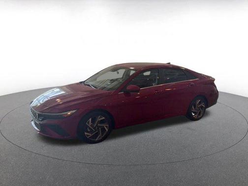 2025 Hyundai ELANTRA SEL