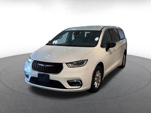 2025 Chrysler Pacifica L