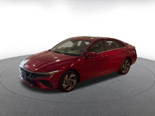 2025 Hyundai ELANTRA SEL
