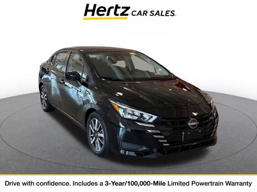 Super Black 2025 Nissan Versa 1.6 SV