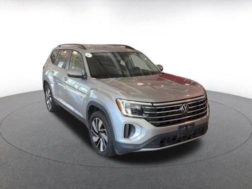 2025 Volkswagen Atlas 2.0T SE w/Technology 4MOTION
