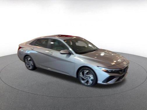 2025 Hyundai ELANTRA HEV Limited