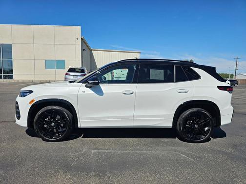 Opal White w/Deep Blk Rf 2025 Volkswagen Tiguan 2.0T SE R-Line Black 4MOTION