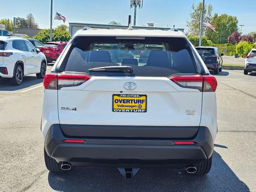 Super White 2019 Toyota RAV4 XLE