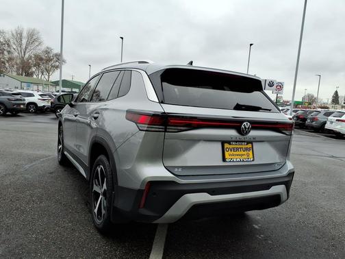 Pyrite Silver Metallic 2026 Volkswagen Tiguan 2.0T SE 4MOTION