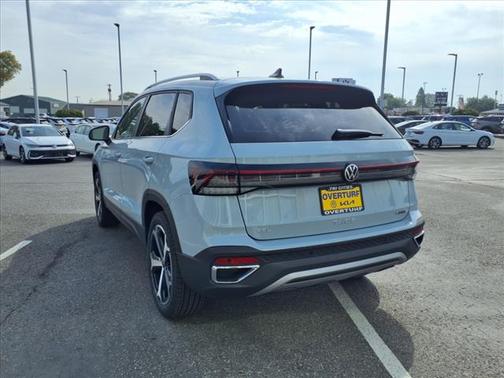 2025 Volkswagen Taos 1.5T SEL