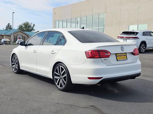 Candy White 2013 Volkswagen Jetta GLI Autobahn