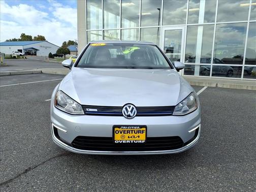 2016 Volkswagen e-Golf SE