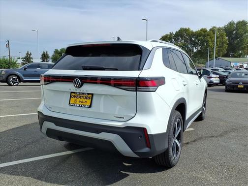 2025 Volkswagen Tiguan 2.0T SE 4MOTION