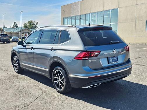 Platinum Gray Metallic 2021 Volkswagen Tiguan 2.0T SE 4MOTION