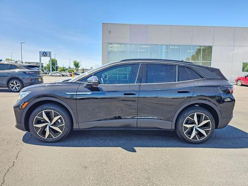 Deep Black Pearl 2023 Volkswagen ID.4 AWD Pro S