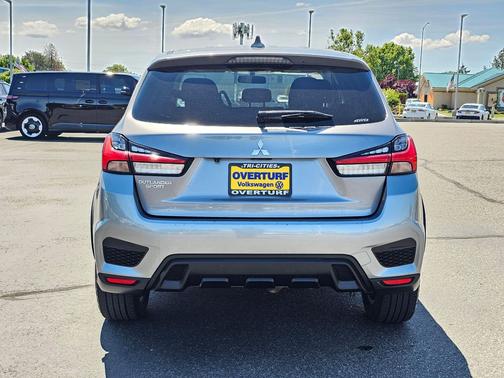 Mercury Gray Metallic 2020 Mitsubishi Outlander Sport 2.0 ES