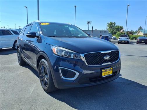 2016 Kia Sorento LX
