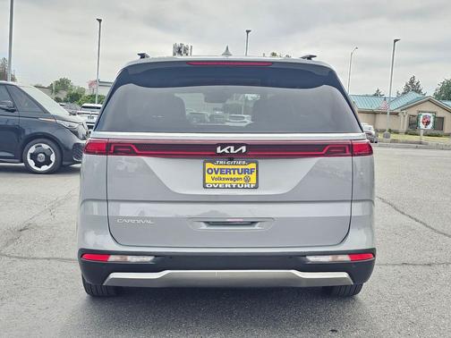 Ceramic Silver 2024 Kia Carnival SX Prestige