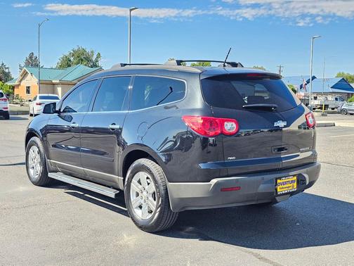 Black Granite Metallic 2012 Chevrolet Traverse LT