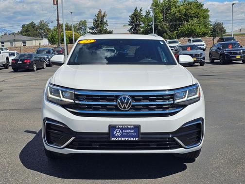Oryx White Pearl 2022 Volkswagen Atlas Cross Sport 3.6L V6 SEL R-Line