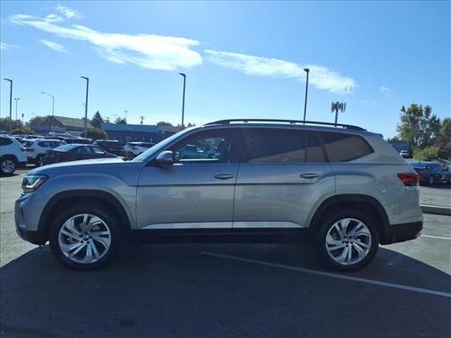 2022 Volkswagen Atlas 3.6L SE w/Technology